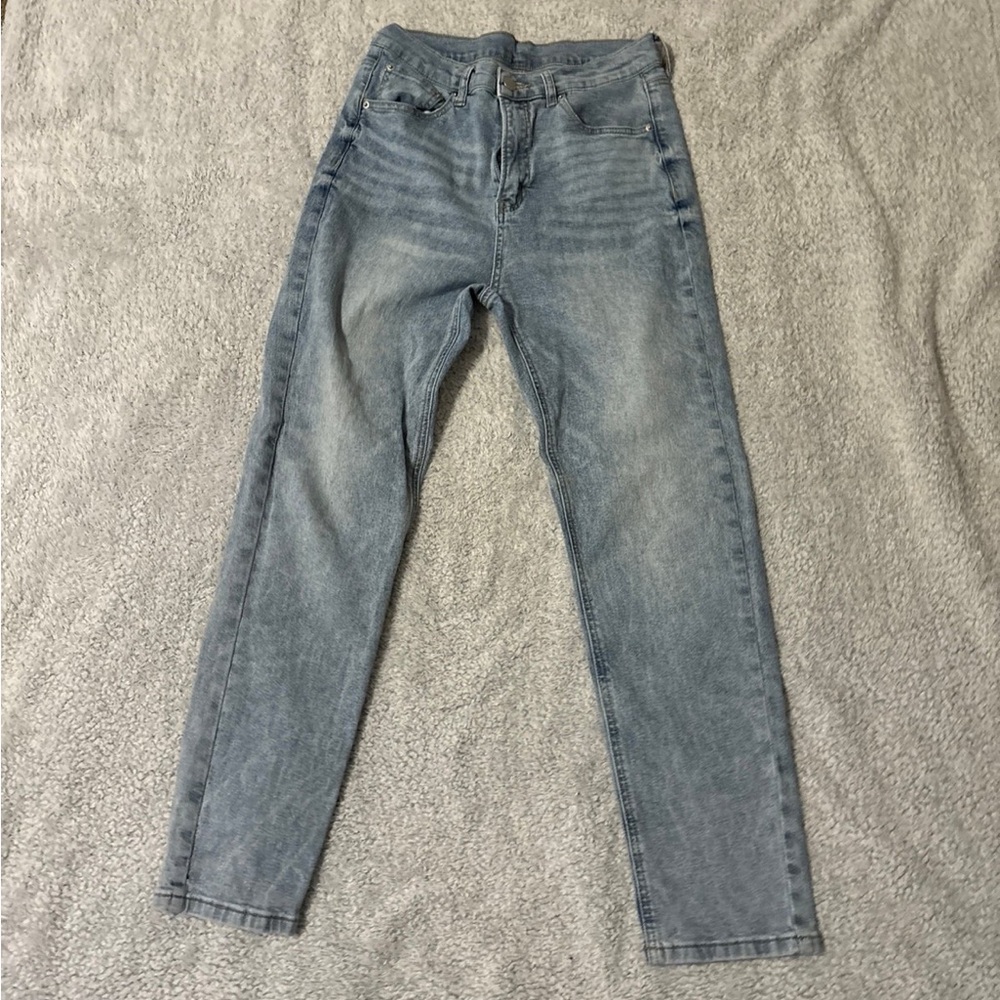 Light wash jeans